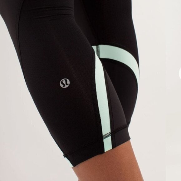 Lululemon Run Inspire Crop II Athletic Pants Mint Moment 2 - Picture 3 of 9